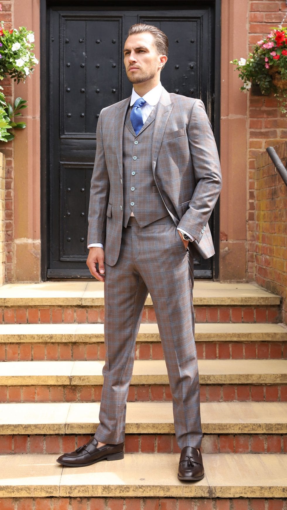 Bespoke Suits RN Tailoring